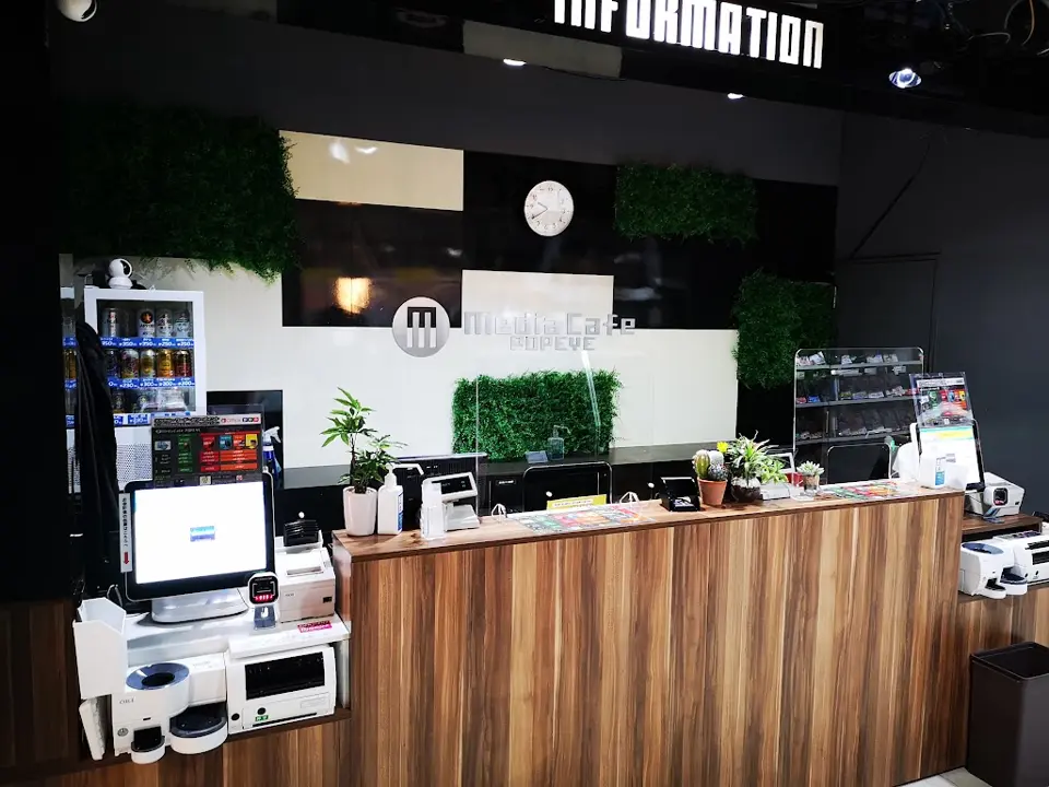 Media cafe popai